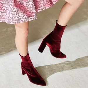 NWOT Stuart Weitzman Clinger Red Velvet Heeled Boots